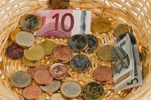 /img/posts/dinero-fiat.webp